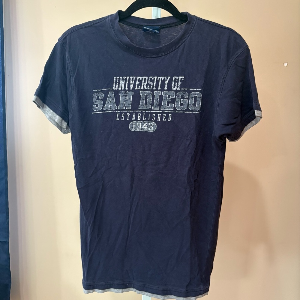 University of San Diego Navy Blue T-Shirt SIZE S
